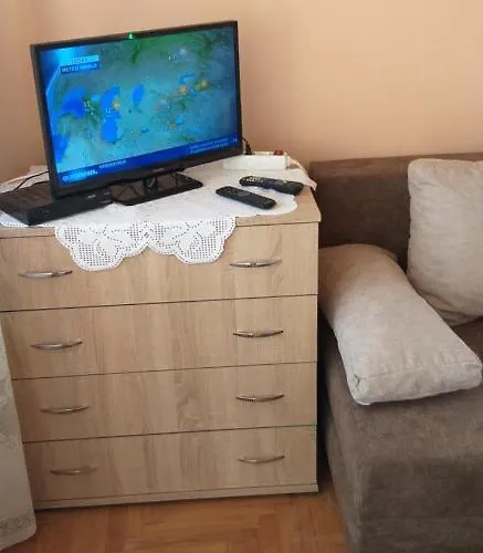 Róna 3*